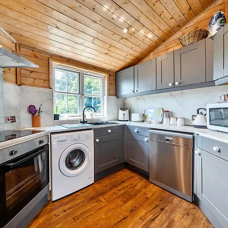 Alpaca Farm- Valley Views- Sleeps 4- Parking- Pets Holiday home